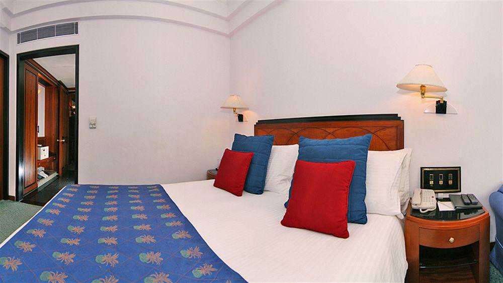 Hotel Marine Plaza Mumbai Eksteriør bilde